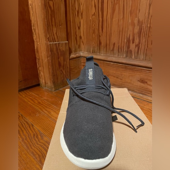 BRAND NEW VANGUARD! Comfort! Durability! Wears EXCELLENT W/ EVERYTHING! SO COMFY - Picture 4 of 7